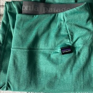 Patagonia mid-weight capilene base layer